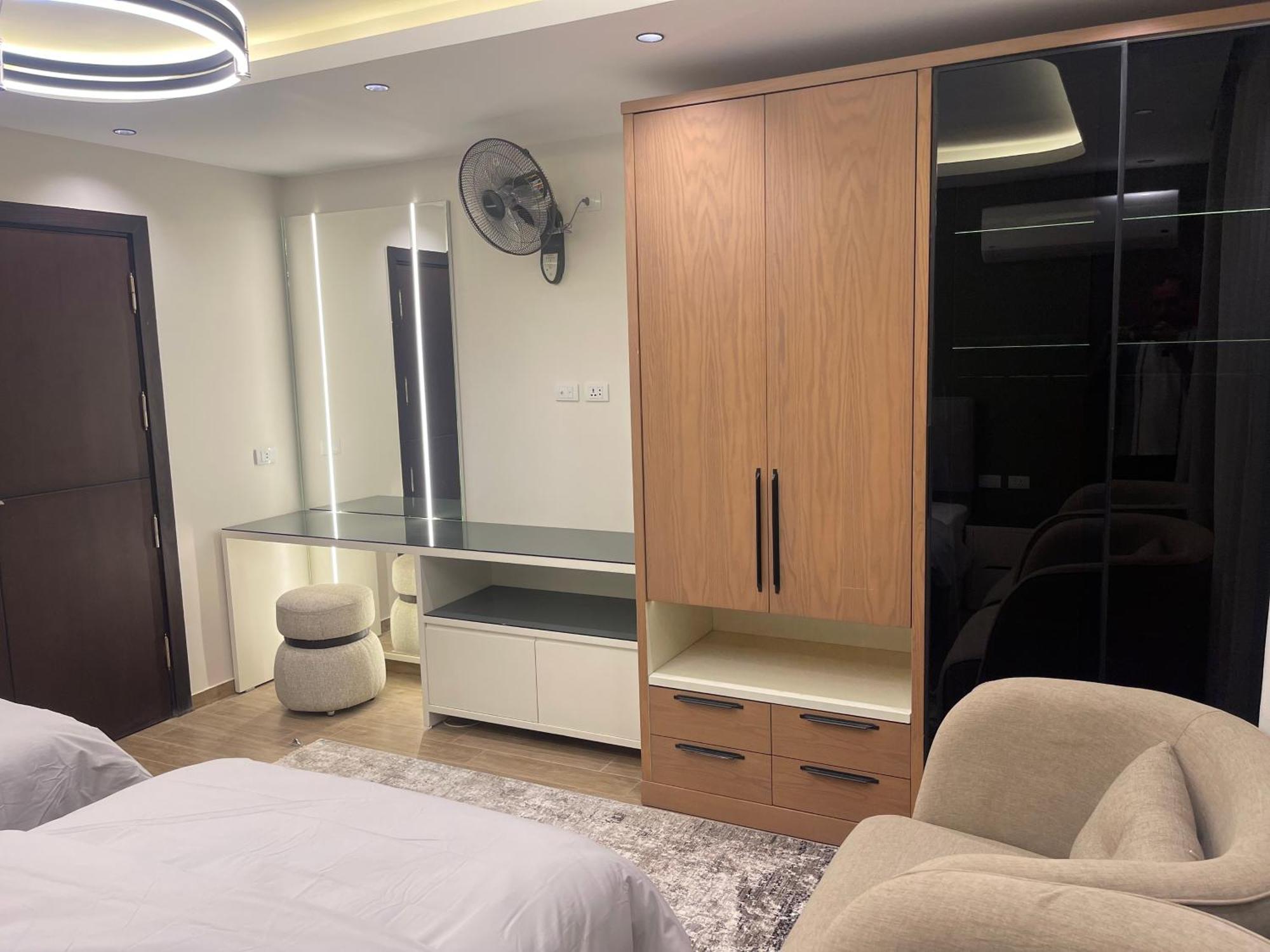 Zahir-701 Cairo