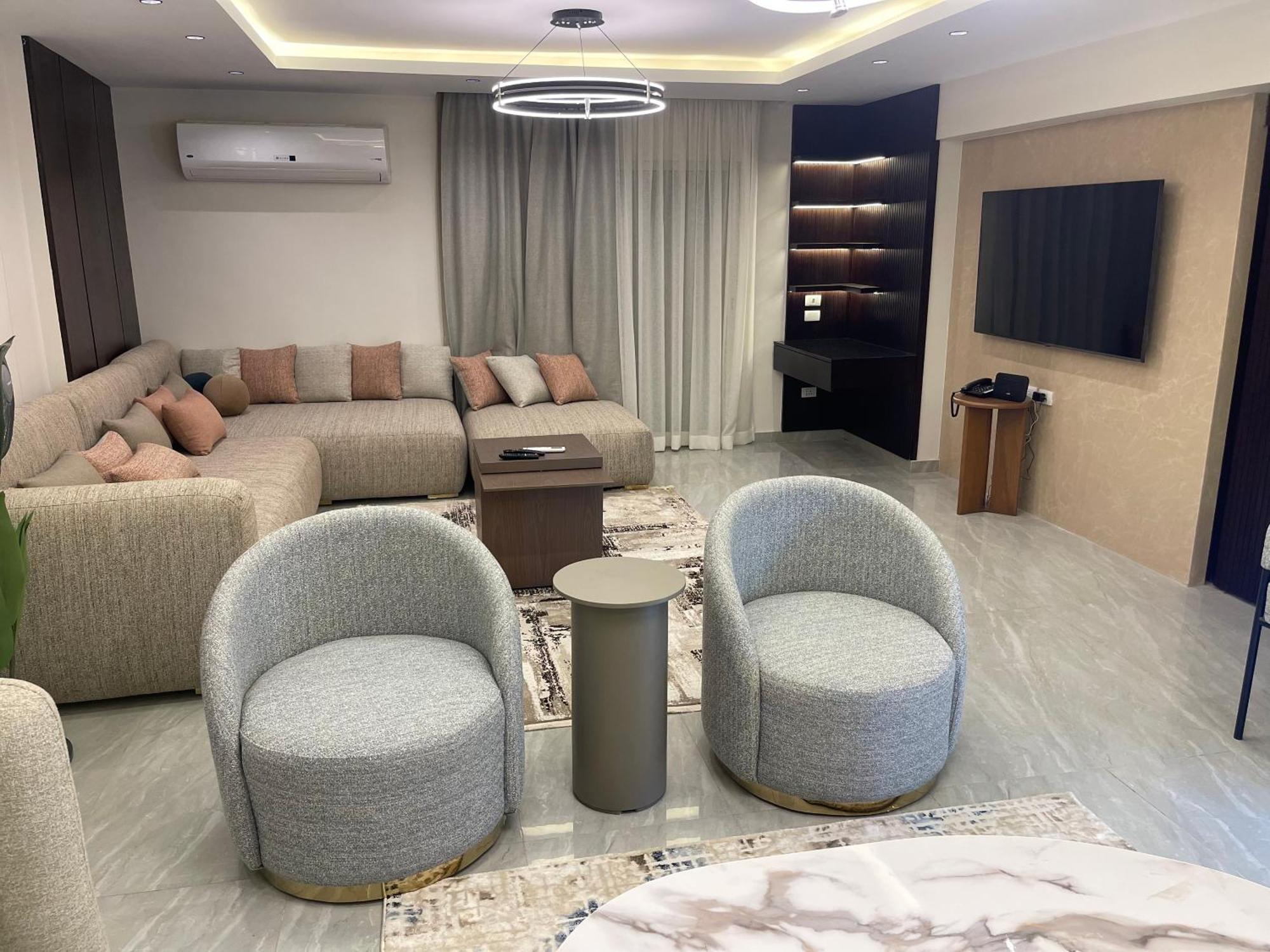 Zahir-701 Apartment *