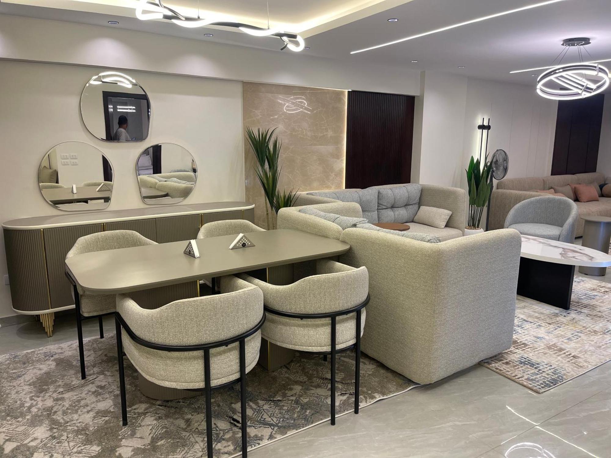 Zahir-701 Apartment *